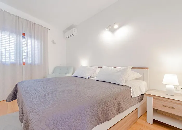 Apartment Amazing In Kneze With Wifi *