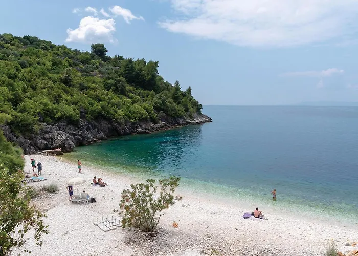 Apartment Amazing In Kneze With Wifi Pupnat